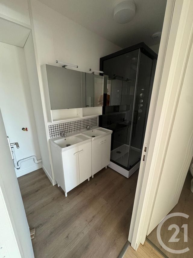 Appartement F4 &agrave; louer - 4 pi&egrave;ces - 61,33 m2 - Egreville - 77 - ILE-DE-FRANCE