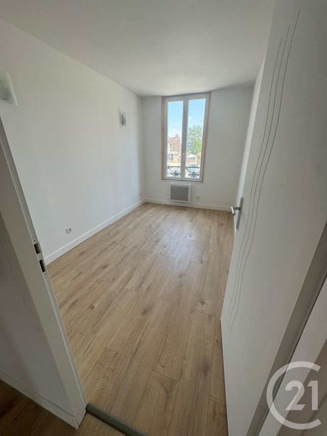 Appartement F4 &agrave; louer - 4 pi&egrave;ces - 61,33 m2 - Egreville - 77 - ILE-DE-FRANCE