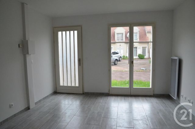 Appartement F2 &agrave; louer - 2 pi&egrave;ces - 39,41 m2 - Nemours - 77 - ILE-DE-FRANCE