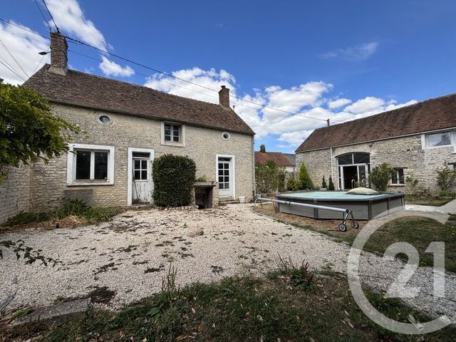 Maison &agrave; louer - 5 pi&egrave;ces - 207 m2 - Bougligny - 77 - ILE-DE-FRANCE