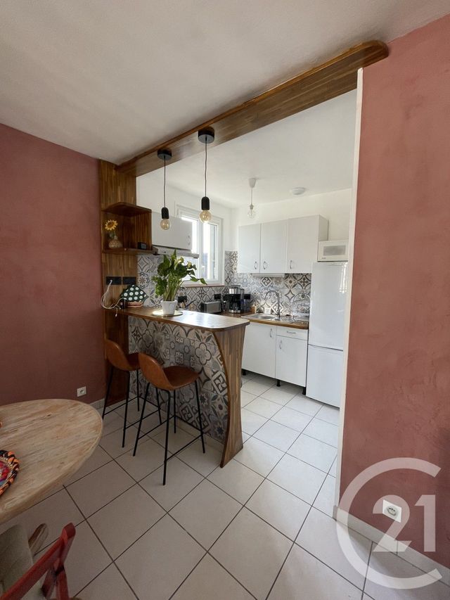 Appartement F2 &agrave; louer - 2 pi&egrave;ces - 39,62 m2 - Larchant - 77 - ILE-DE-FRANCE