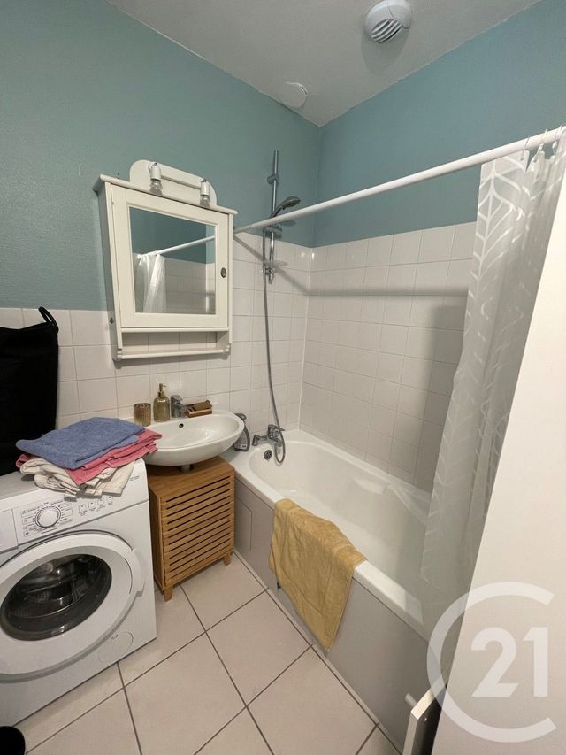 Appartement F2 &agrave; louer - 2 pi&egrave;ces - 39,62 m2 - Larchant - 77 - ILE-DE-FRANCE