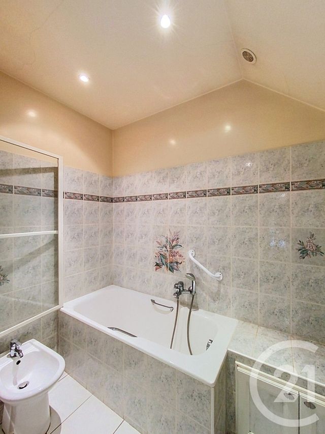 Maison &agrave; vendre - 6 pi&egrave;ces - 137 m2 - La Madeleine Sur Loing - 77 - ILE-DE-FRANCE