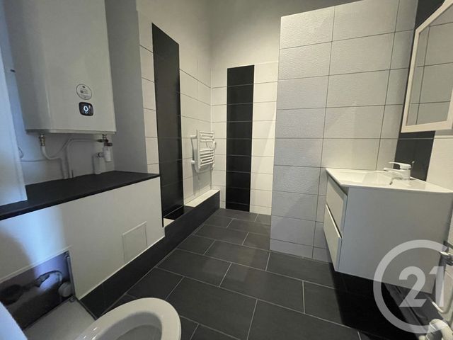 Appartement F3 &agrave; louer - 3 pi&egrave;ces - 55,40 m2 - Nemours - 77 - ILE-DE-FRANCE