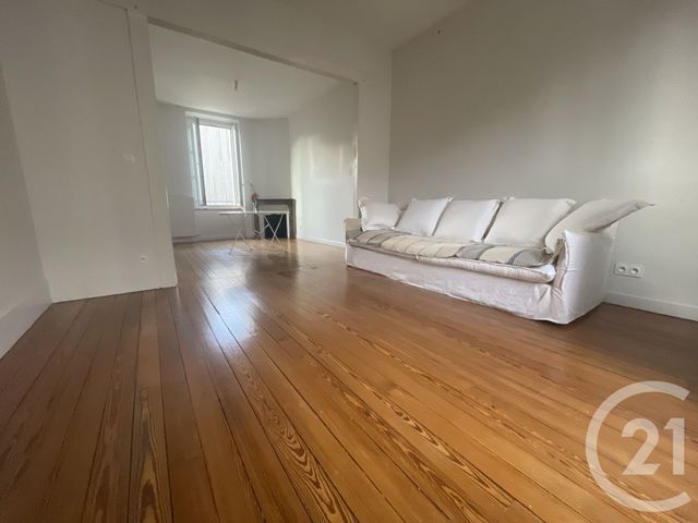 Maison &agrave; louer - 3 pi&egrave;ces - 82,50 m2 - Montargis - 45 - CENTRE