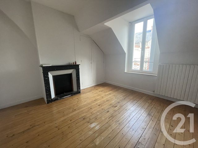 Maison &agrave; louer - 3 pi&egrave;ces - 82,50 m2 - Montargis - 45 - CENTRE