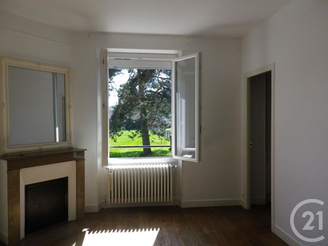 Maison &agrave; louer - 2 pi&egrave;ces - 33,01 m2 - St Pierre Les Nemours - 77 - ILE-DE-FRANCE