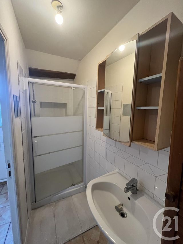 Appartement F3 &agrave; louer - 3 pi&egrave;ces - 48 m2 - Souppes Sur Loing - 77 - ILE-DE-FRANCE