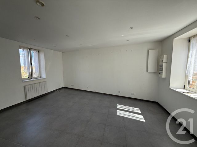 Appartement F4 &agrave; louer - 4 pi&egrave;ces - 74,67 m2 - Egreville - 77 - ILE-DE-FRANCE