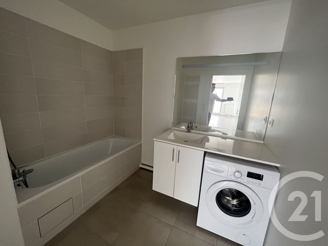 Appartement F3 &agrave; louer - 3 pi&egrave;ces - 65,59 m2 - Nemours - 77 - ILE-DE-FRANCE