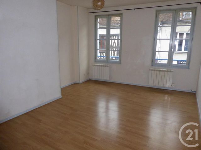 Appartement F1 &agrave; louer - 1 pi&egrave;ce - 35,49 m2 - Nemours - 77 - ILE-DE-FRANCE