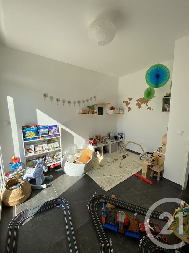 Maison &agrave; louer - 5 pi&egrave;ces - 110 m2 - Poligny - 77 - ILE-DE-FRANCE