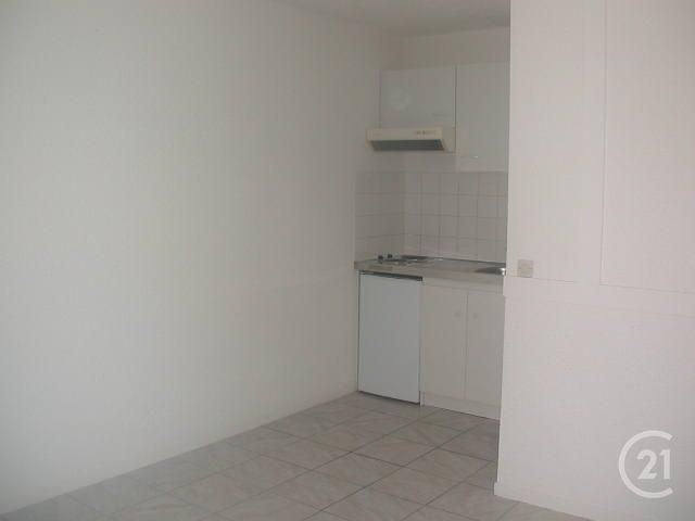 Appartement Studio &agrave; louer - 1 pi&egrave;ce - 16,30 m2 - Courseulles Sur Mer - 14 - BASSE-NORMANDIE