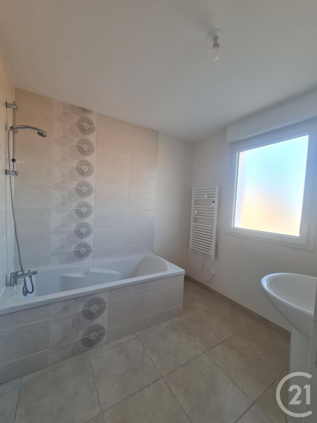 Maison &agrave; louer - 5 pi&egrave;ces - 96 m2 - Blainville Sur Orne - 14 - BASSE-NORMANDIE