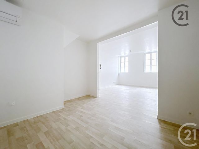 Appartement F1 à louer - 1 pièce - 34,20 m2 - Troyes - 10 - CHAMPAGNE-ARDENNE