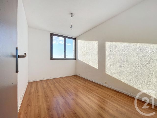 Appartement F3 à vendre - 3 pièces - 75,14 m2 - Troyes - 10 - CHAMPAGNE-ARDENNE