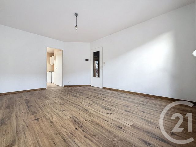 Appartement F2 &agrave; louer - 2 pi&egrave;ces - 49,98 m2 - Troyes - 10 - CHAMPAGNE-ARDENNE