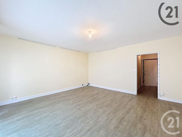 Appartement F1 &agrave; louer - 1 pi&egrave;ce - 38 m2 - Troyes - 10 - CHAMPAGNE-ARDENNE