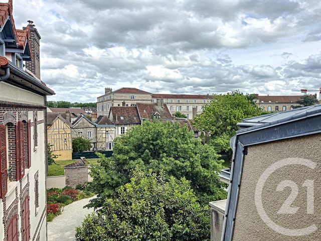 Appartement F3 à louer - 3 pièces - 75,80 m2 - Troyes - 10 - CHAMPAGNE-ARDENNE