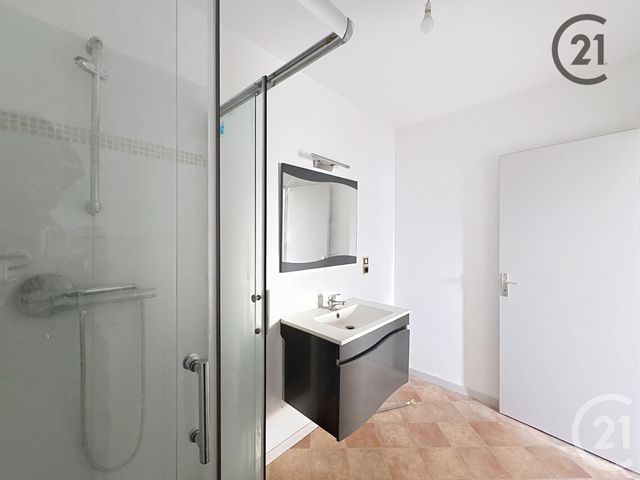 Appartement T3 à louer - 3 pièces - 67 m2 - St Andre Les Vergers - 10 - CHAMPAGNE-ARDENNE