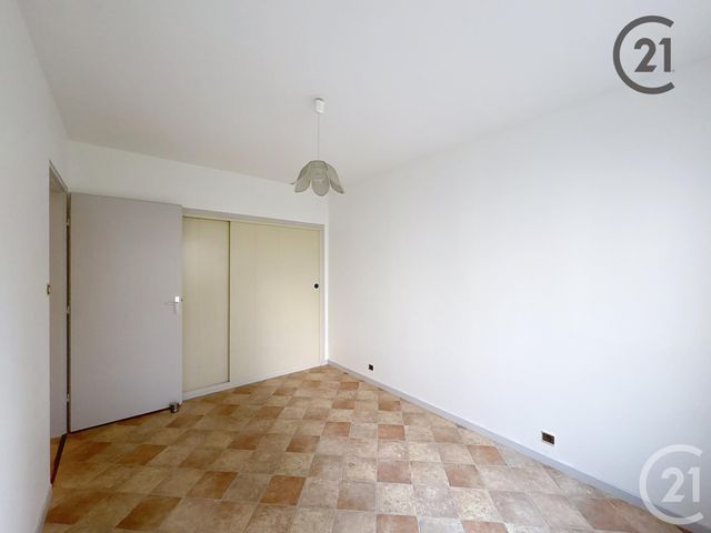 Appartement T3 à louer - 3 pièces - 67 m2 - St Andre Les Vergers - 10 - CHAMPAGNE-ARDENNE