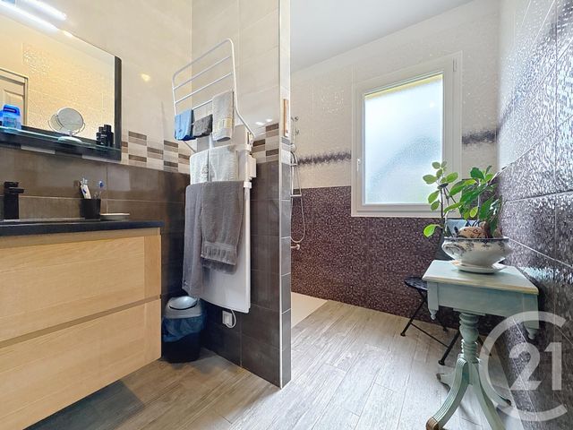 Maison &agrave; vendre - 6 pi&egrave;ces - 194 m2 - La Chapelle St Luc - 10 - CHAMPAGNE-ARDENNE