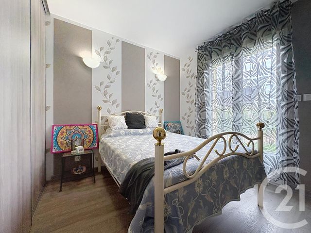 Maison &agrave; vendre - 6 pi&egrave;ces - 194 m2 - La Chapelle St Luc - 10 - CHAMPAGNE-ARDENNE