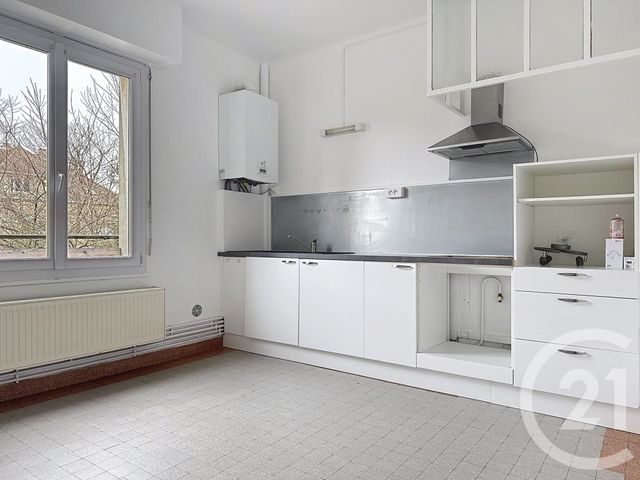 Appartement à louer - 2 pièces - 58 m2 - Troyes - 10 - CHAMPAGNE-ARDENNE