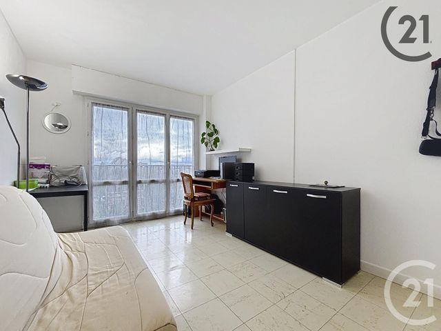 Appartement T4 à vendre - 4 pièces - 73,40 m2 - Troyes - 10 - CHAMPAGNE-ARDENNE