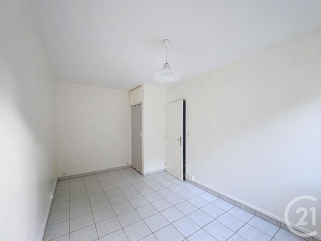 Appartement F1 à louer - 1 pièce - 26,90 m2 - Troyes - 10 - CHAMPAGNE-ARDENNE