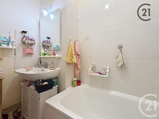 Appartement T4 à vendre - 4 pièces - 59,85 m2 - Troyes - 10 - CHAMPAGNE-ARDENNE