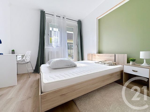 Appartement F4 à louer - 5 pièces - 75,04 m2 - St Andre Les Vergers - 10 - CHAMPAGNE-ARDENNE