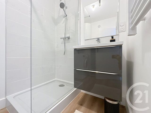 Appartement F4 à louer - 5 pièces - 75,04 m2 - St Andre Les Vergers - 10 - CHAMPAGNE-ARDENNE