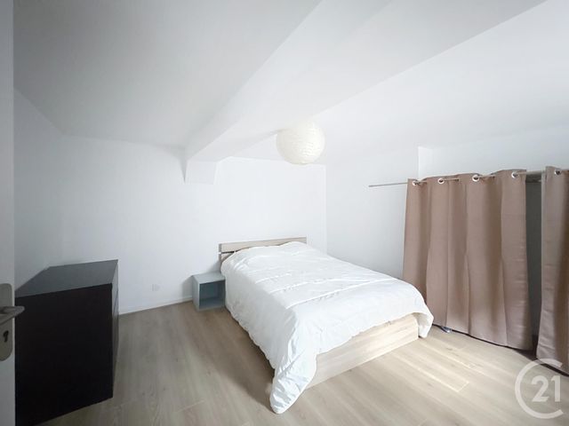 Appartement T4 à louer - 3 pièces - 73,60 m2 - Troyes - 10 - CHAMPAGNE-ARDENNE