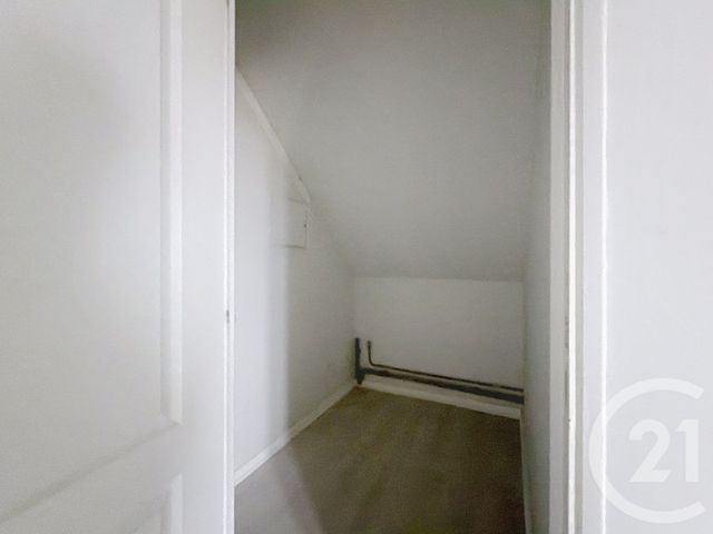 Appartement &agrave; louer - 2 pi&egrave;ces - 24 m2 - Troyes - 10 - CHAMPAGNE-ARDENNE