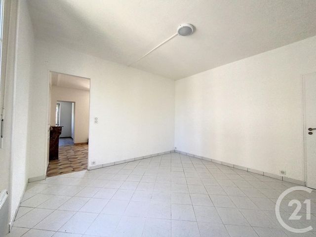 Appartement &agrave; louer - 2 pi&egrave;ces - 41,10 m2 - Troyes - 10 - CHAMPAGNE-ARDENNE