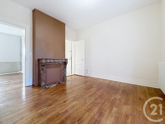 Appartement à louer - 2 pièces - 47 m2 - La Chapelle St Luc - 10 - CHAMPAGNE-ARDENNE