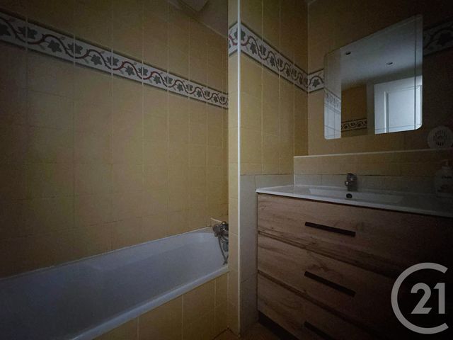 Appartement F3 à louer - 3 pièces - 66,38 m2 - Troyes - 10 - CHAMPAGNE-ARDENNE