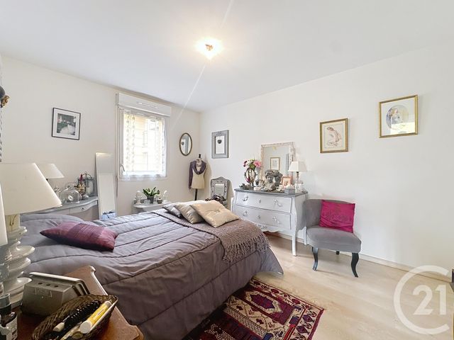 Appartement F3 à vendre - 3 pièces - 76,10 m2 - Ste Savine - 10 - CHAMPAGNE-ARDENNE