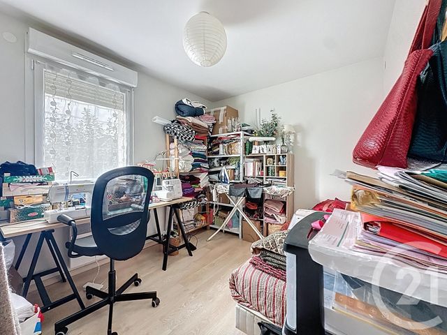 Appartement F3 à vendre - 3 pièces - 76,10 m2 - Ste Savine - 10 - CHAMPAGNE-ARDENNE