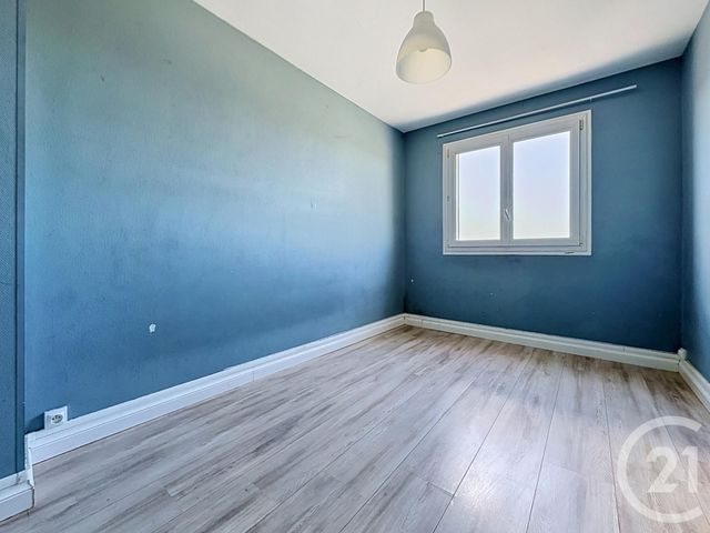 Appartement &agrave; vendre - 3 pi&egrave;ces - 62 m2 - La Chapelle St Luc - 10 - CHAMPAGNE-ARDENNE