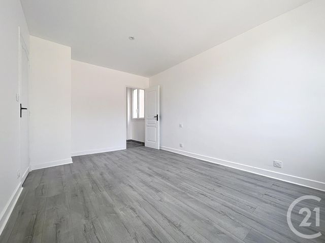 Maison à vendre - 5 pièces - 109,98 m2 - St Andre Les Vergers - 10 - CHAMPAGNE-ARDENNE