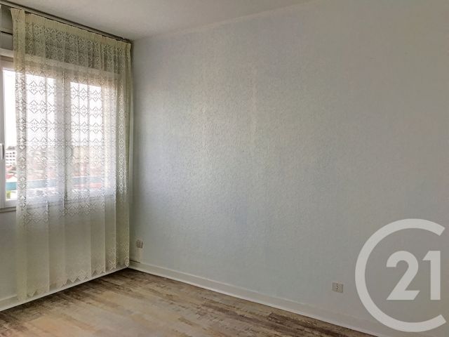 Appartement T3 &agrave; louer - 3 pi&egrave;ces - 64,30 m2 - Troyes - 10 - CHAMPAGNE-ARDENNE