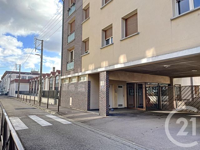 Appartement F3 à louer - 3 pièces - 73,40 m2 - Troyes - 10 - CHAMPAGNE-ARDENNE