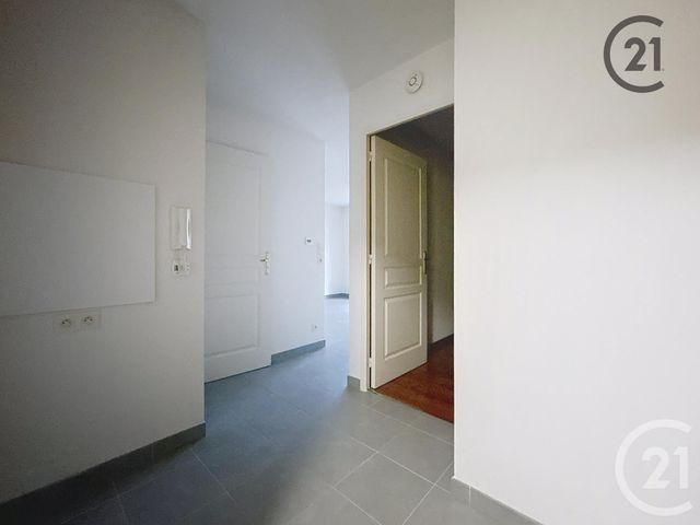 Appartement T2 &agrave; louer - 2 pi&egrave;ces - 38,40 m2 - Ste Savine - 10 - CHAMPAGNE-ARDENNE