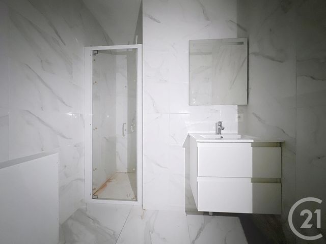 Appartement à louer - 2 pièces - 41,50 m2 - Troyes - 10 - CHAMPAGNE-ARDENNE