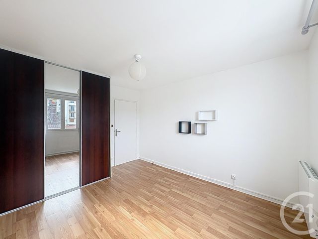 Appartement T3 &agrave; louer - 3 pi&egrave;ces - 78,35 m2 - Troyes - 10 - CHAMPAGNE-ARDENNE