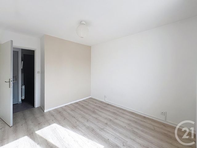 Appartement T3 &agrave; louer - 3 pi&egrave;ces - 78,35 m2 - Troyes - 10 - CHAMPAGNE-ARDENNE