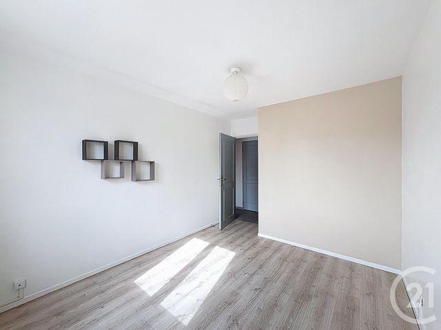 Appartement T3 &agrave; louer - 3 pi&egrave;ces - 78,35 m2 - Troyes - 10 - CHAMPAGNE-ARDENNE