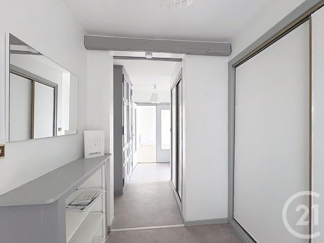 Appartement T3 &agrave; louer - 3 pi&egrave;ces - 78,35 m2 - Troyes - 10 - CHAMPAGNE-ARDENNE